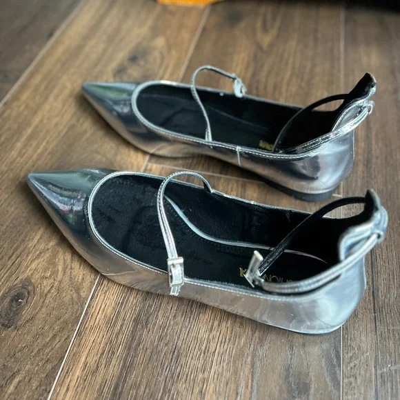 Fashion Nova Silver Metallic Women's Pointed Ballet Flats Shoe Size 11 - Picture 7 of 8